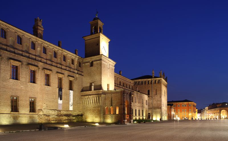 Palazzo dei Pio, facciata rinascimentale